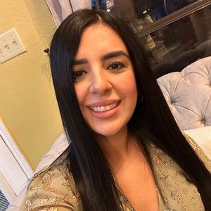 Meet your Posher, Yamilly